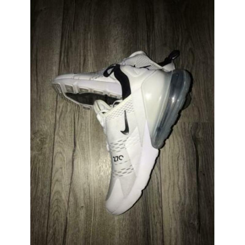 Nike Air Max 270 Wit Maat 44 Nieuw