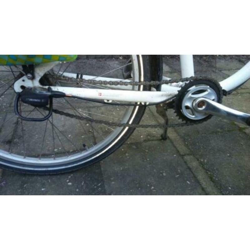 Leuke fiets voor meisjes van ca. 7 tot 10 jaar