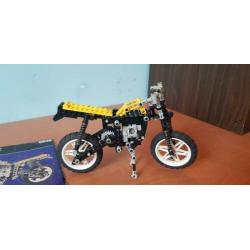 Lego Technic/Technisch/Technik 8838 Shock Cycle