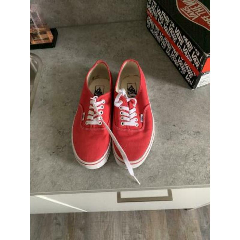 Vans rood, maat 40,5