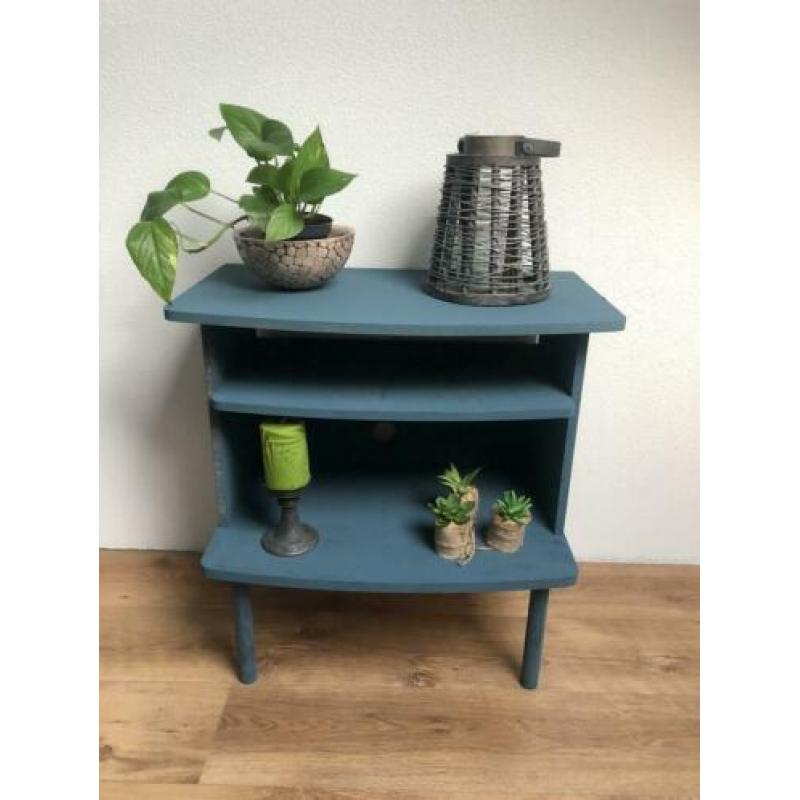 Super leuke sidetable te koop