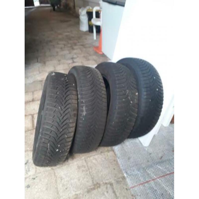 Winterbanden maat 175/65R15 84T te koop