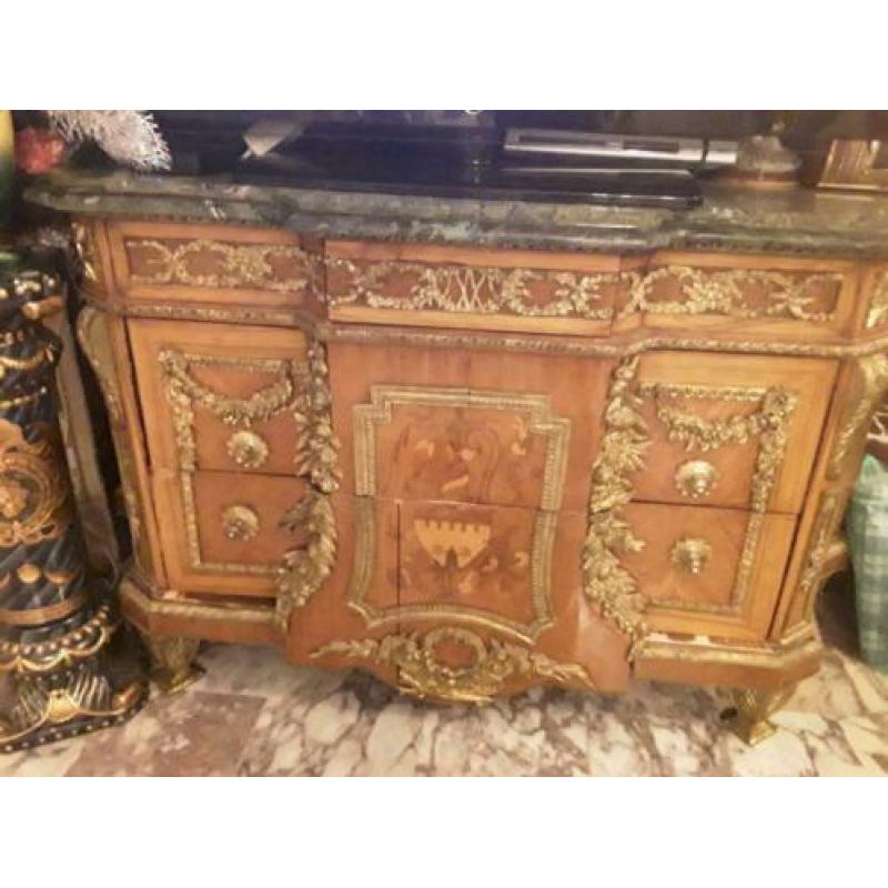 Barokke antique Marie Antoinette kast