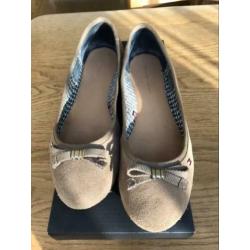 Leuke beige Tommy Hilfiger ballerina’s (maat 39)