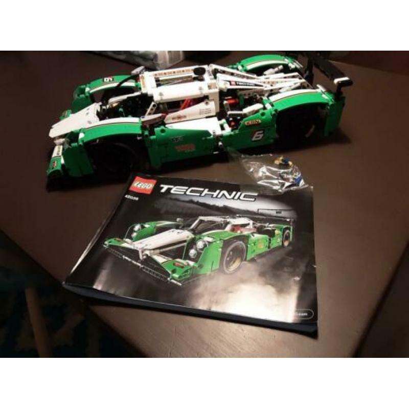 Lego technic 24 uur race wagen