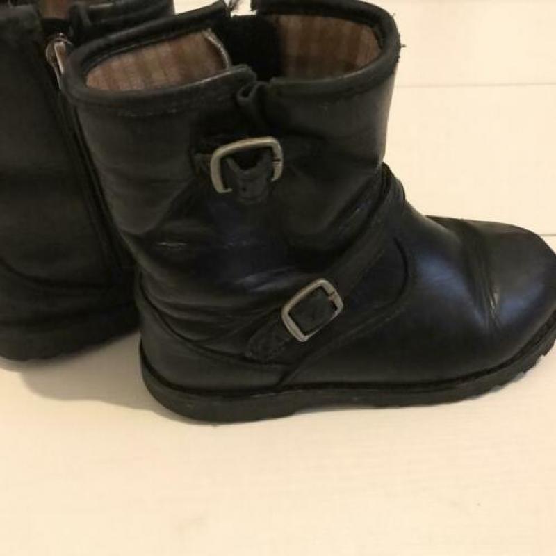 Uggs zwarte laarsjes maat 29