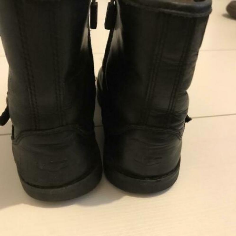 Uggs zwarte laarsjes maat 29