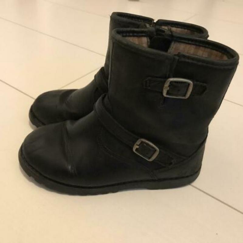 Uggs zwarte laarsjes maat 29