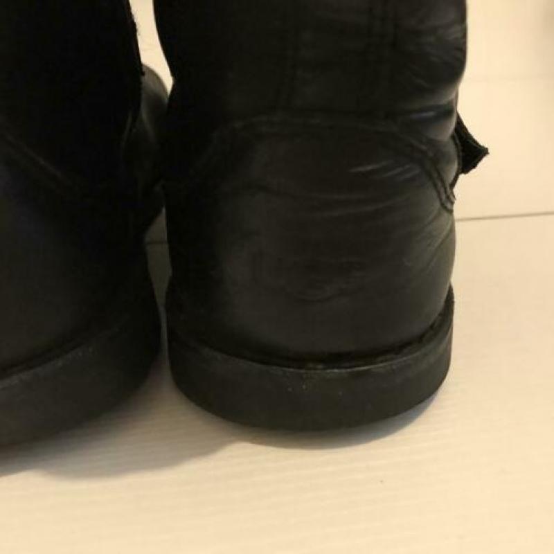 Uggs zwarte laarsjes maat 29