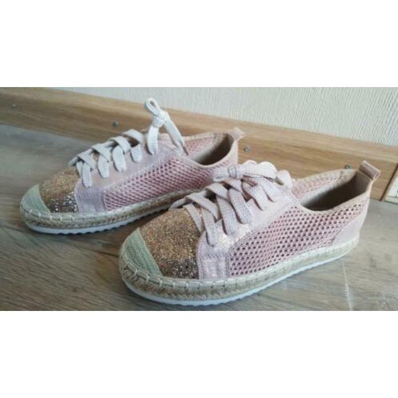 Partij espadrille gympen Lucky Shoes HH116 9 paar.