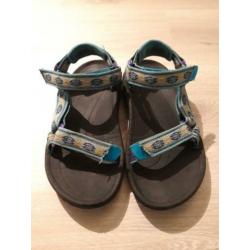 Teva slippers maat 32 zgan