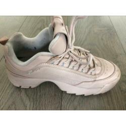 Nette staat, Fila disruptor low 39