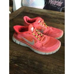 Nike maat 39