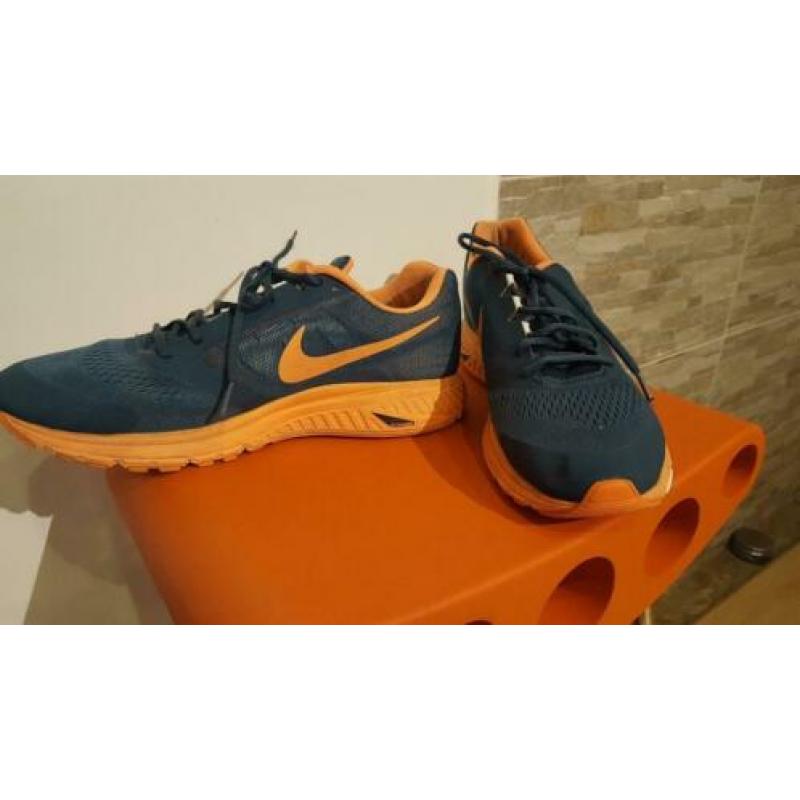 Sneakers, hardloopschoenen NIKE Structure 17, maat 45,5.