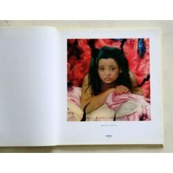 hardcover fotoboek van Erwin Olaf: Mind of their own