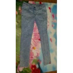 1. Esprit jeans 170