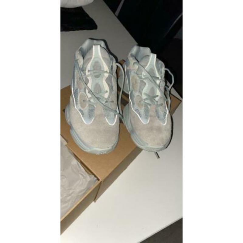 Yeezy 500 salt maat 46