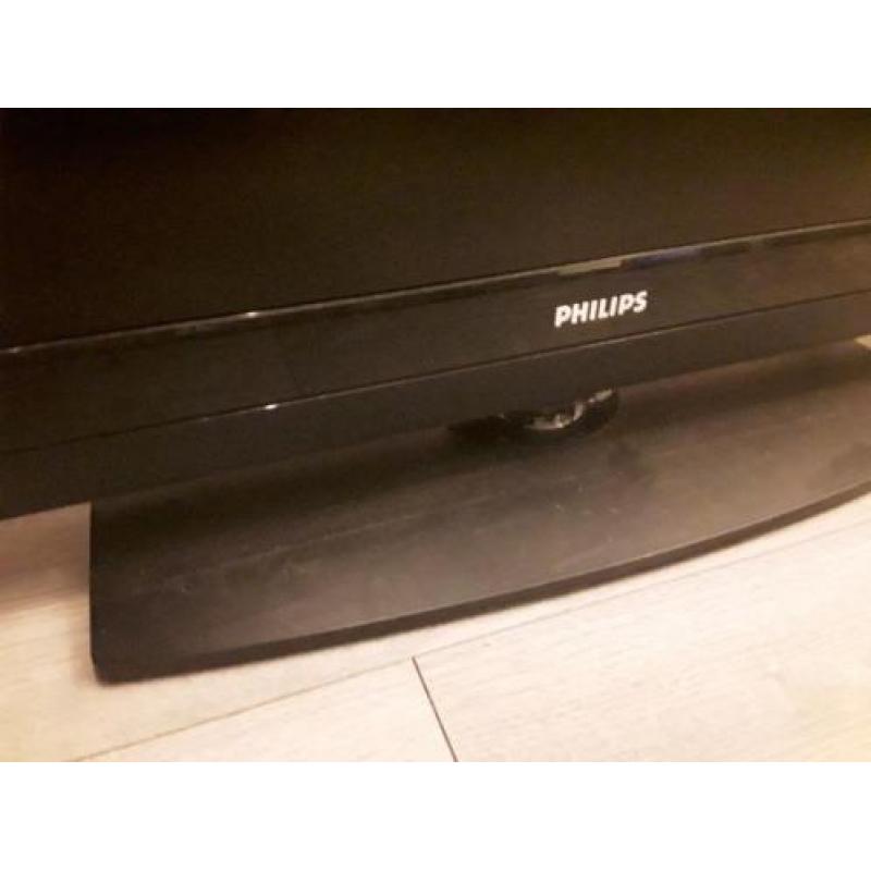 Grote Philips tv 80cm defect voor onderdelen en Meer!!