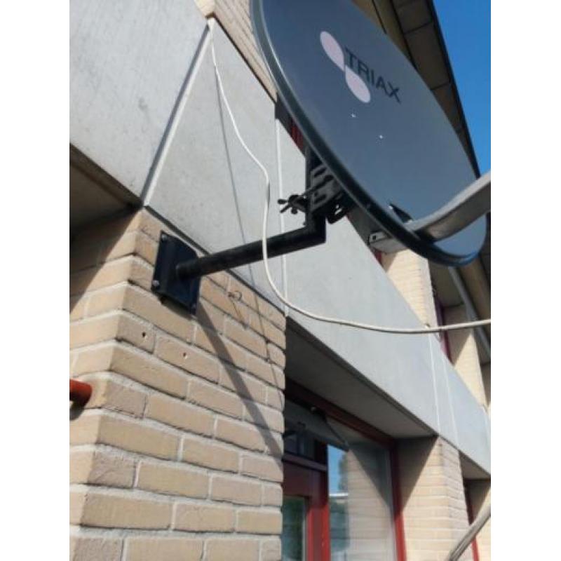 Schotelantenne Triax- Schotel antenne