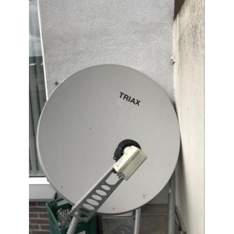 Triax Schotelantenne diameter 110 cm