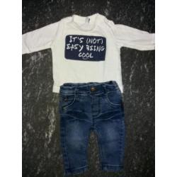 'BABY KLEDING (DIVERSEN) MAAT 50 EN 56...zie foto's