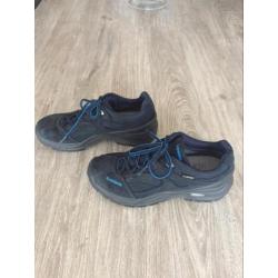 Wandelschoenen Lowa mt 37. €75,-