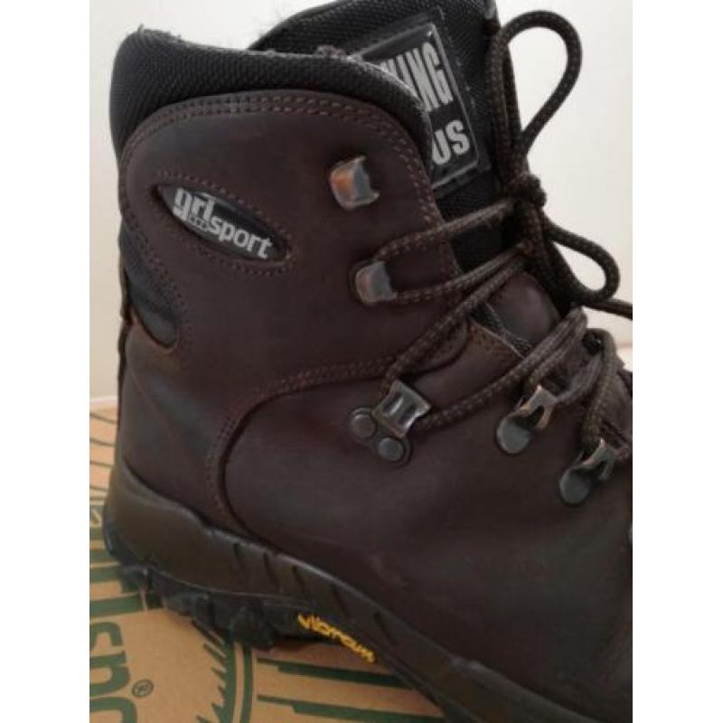 Bergschoenen Grisport maat 44